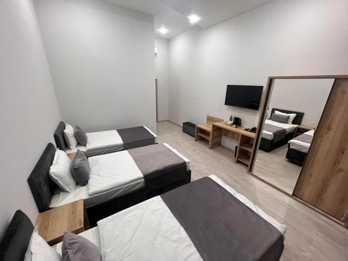 Rever Hotel Tashkent Ngoại thất bức ảnh
