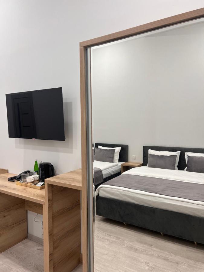 Rever Hotel Tashkent Ngoại thất bức ảnh
