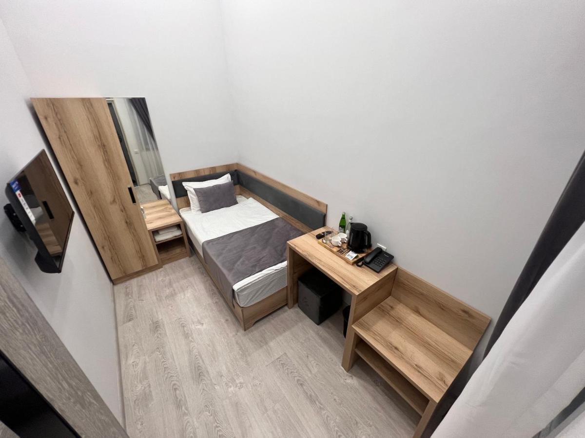 Rever Hotel Tashkent Ngoại thất bức ảnh