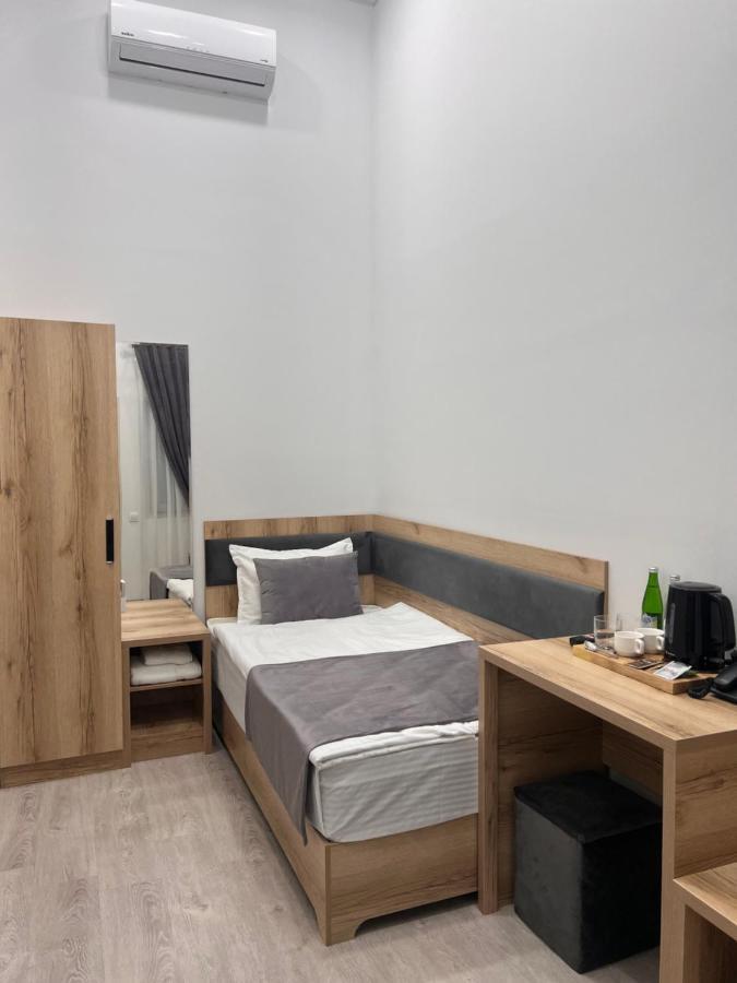 Rever Hotel Tashkent Ngoại thất bức ảnh