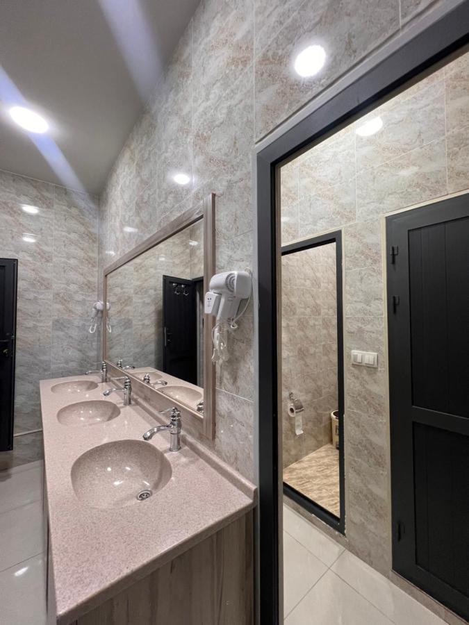 Rever Hotel Tashkent Ngoại thất bức ảnh